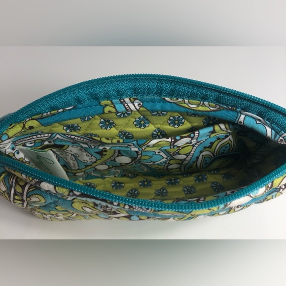 3 Retired Vera Bradley Peacock Pattern - Tote, Wristlet Purse and Checkbook Case - Picture 8 of 16